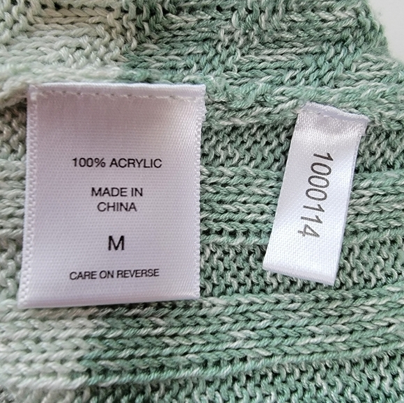 SOHO Spring Mint Green Sweater Size Medium - Picture 9 of 10